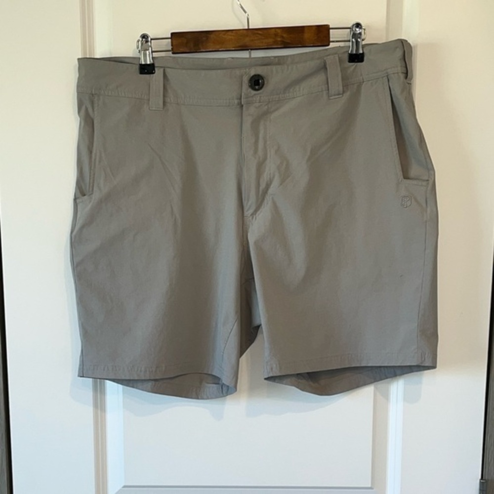 Born Primitive Shorts Mens 38 Grey Performance Athletic Golf Outdoor
